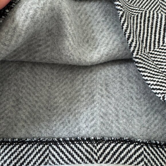 Like New J.Crew Long-sleeve Funnelneck Pullover Herringbone Size XS - Picture 9 of 11